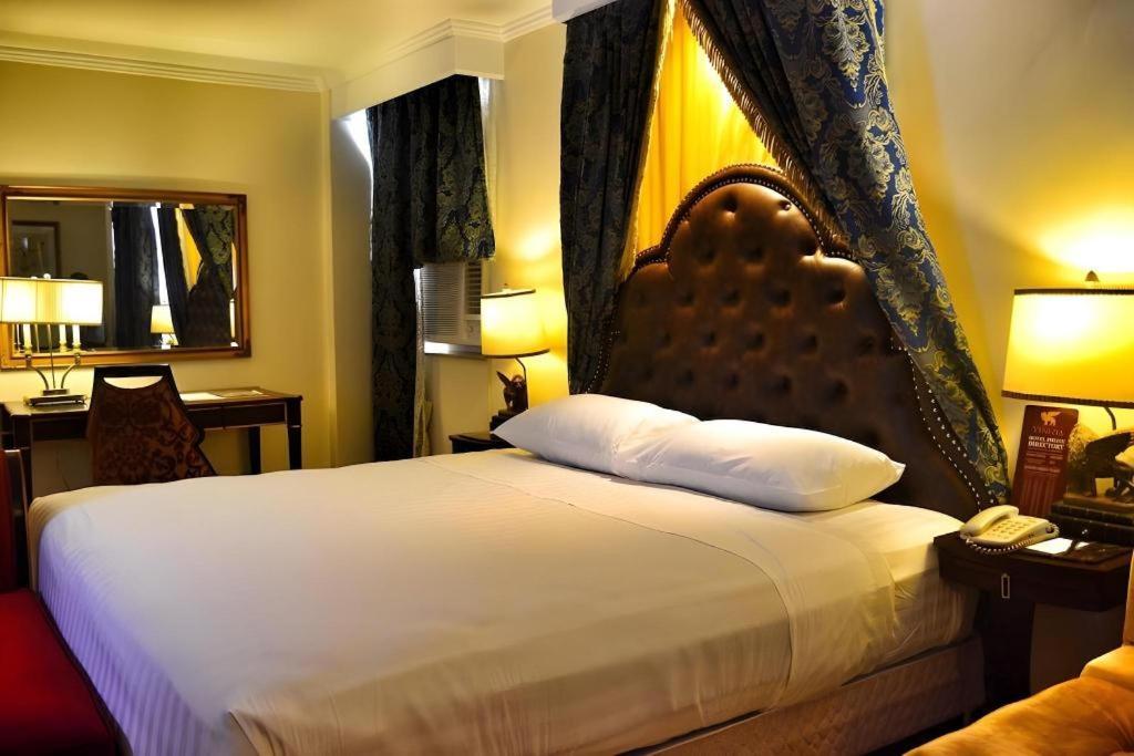 Subic Bay Venezia Hotel Olongapo Exterior photo