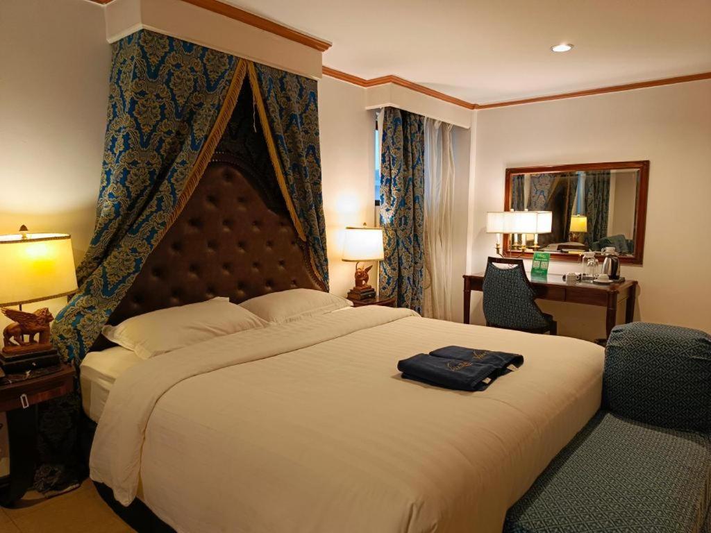 Subic Bay Venezia Hotel Olongapo Exterior photo